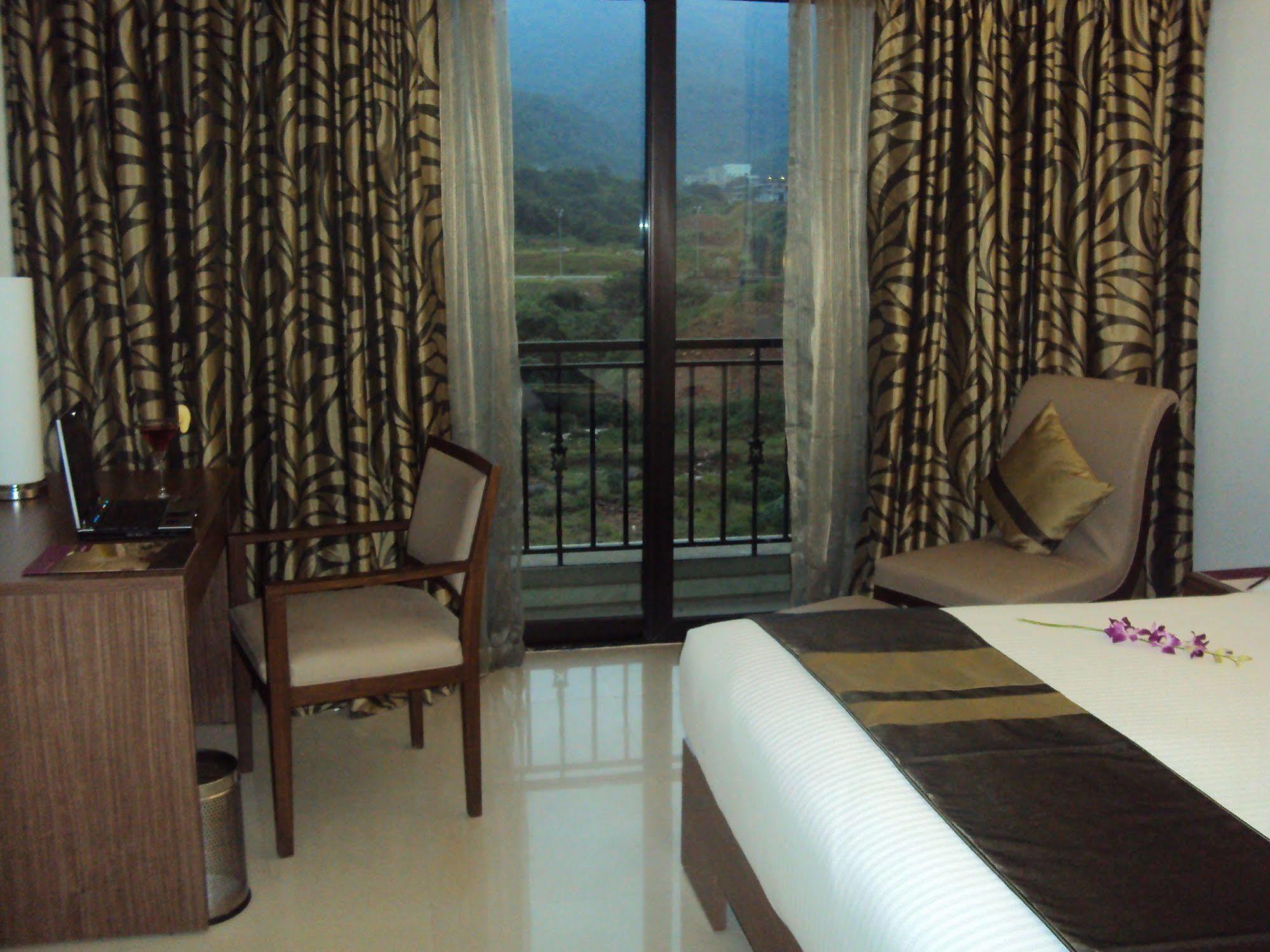 Mercure Lavasa - An Accorhotels Brand Pune Dış mekan fotoğraf